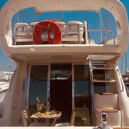 Payva & Branco Boats Iate Privado Em Cascais 호텔 외부 사진